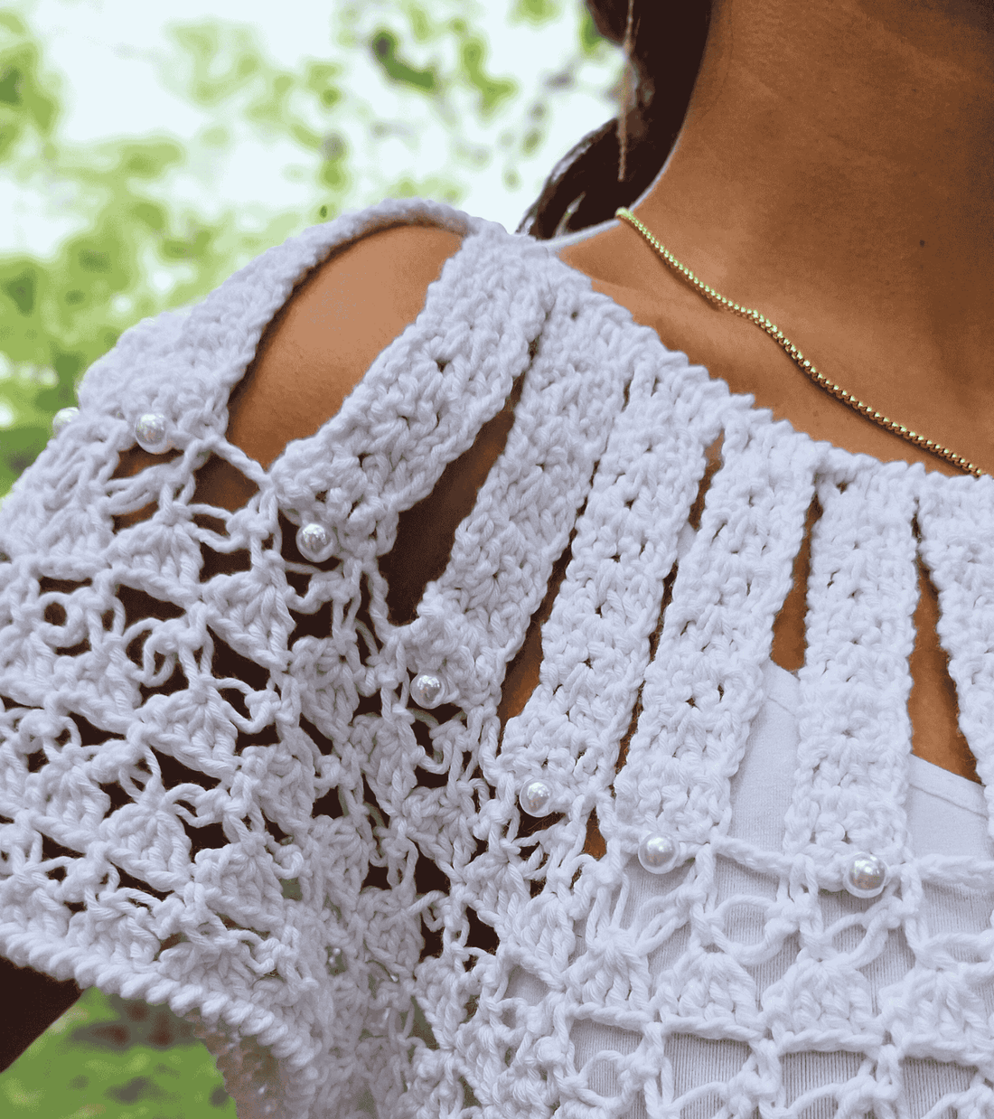 Blusa de crochet hecha a mano en El Salvador.