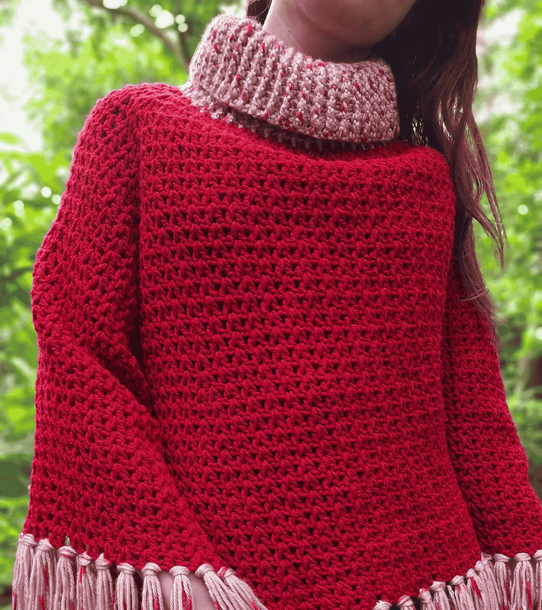 Poncho de crochet hecho a mano en El Salvador.